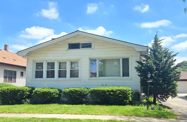 4 Manor Court, Joliet, IL 60436