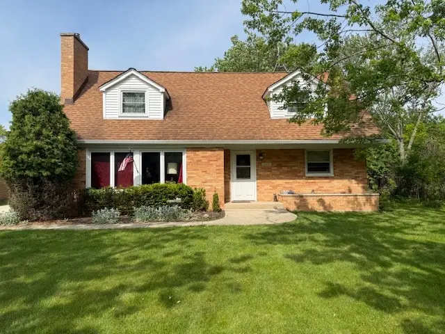 700 S Gretta Avenue, Waukegan, IL 60085 - #1