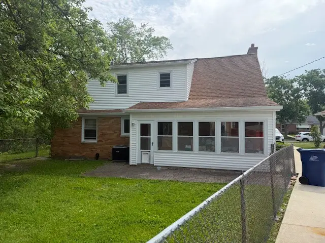 700 S Gretta Avenue, Waukegan, IL 60085 - #3