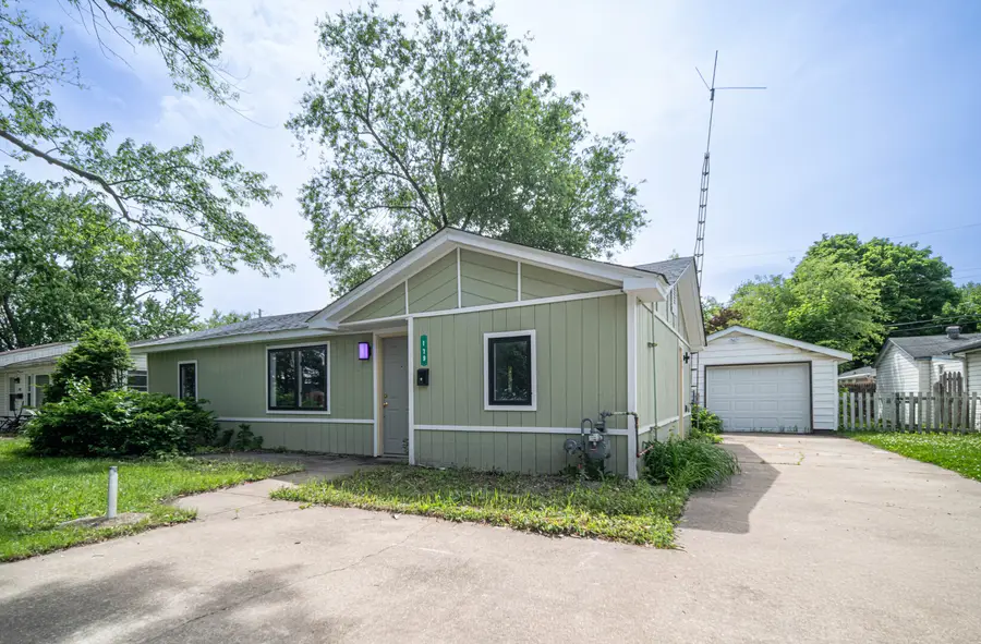 179 N Levasseur Avenue, Bourbonnais, IL 60914 - #2
