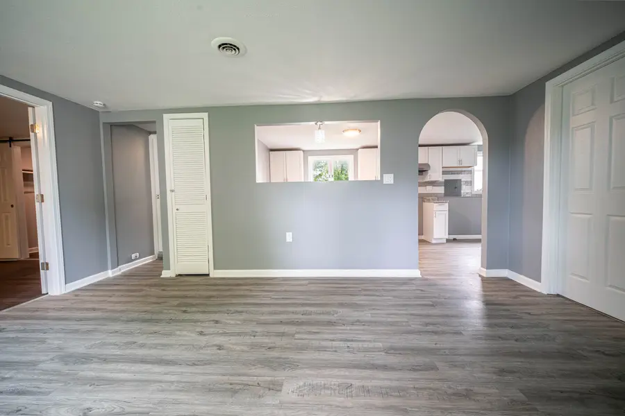 179 N Levasseur Avenue, Bourbonnais, IL 60914 - #3