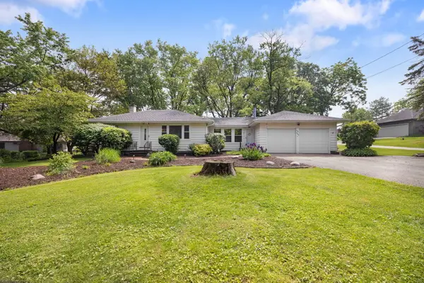 4N285 Lafox Road, St. Charles, IL 60175