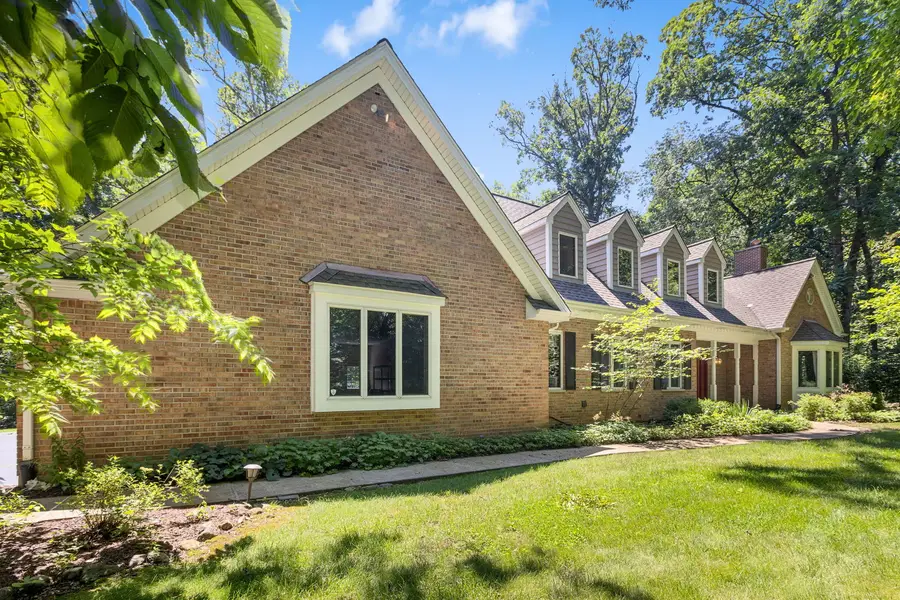 37W305 Crane Road, Saint Charles, IL 60175 - #2