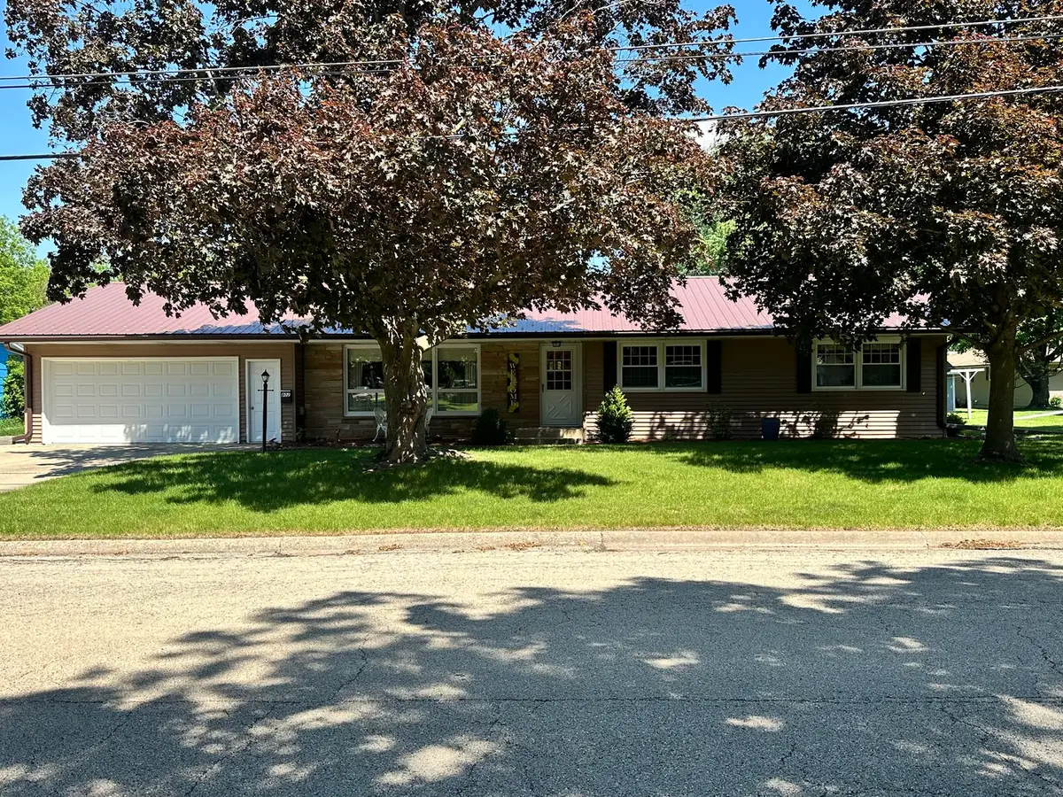 802 Glenwood Drive, Morrison, IL 61270 - #1