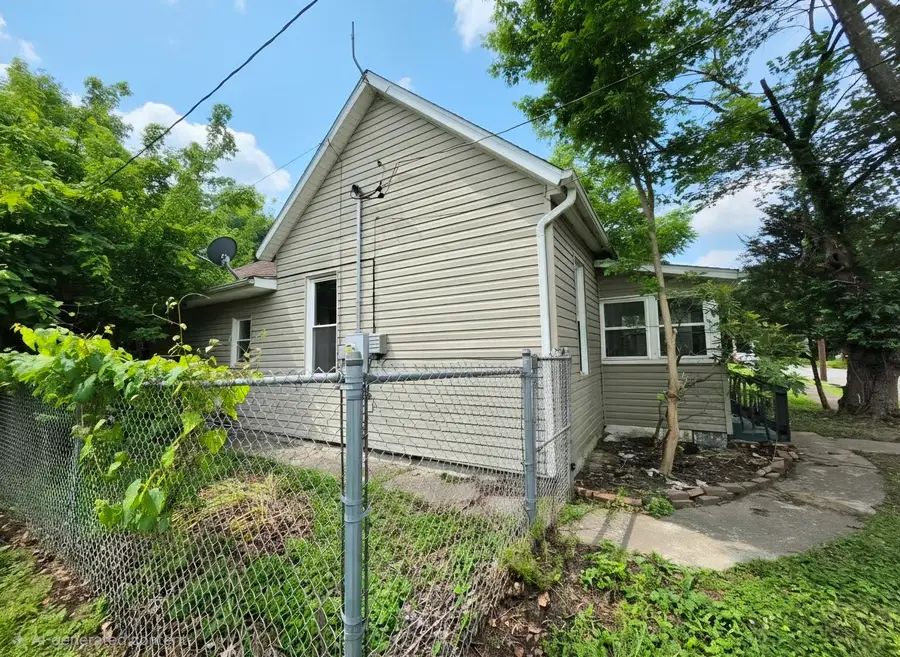 435 Lucier Street, Murphysboro, IL 62966 - #3