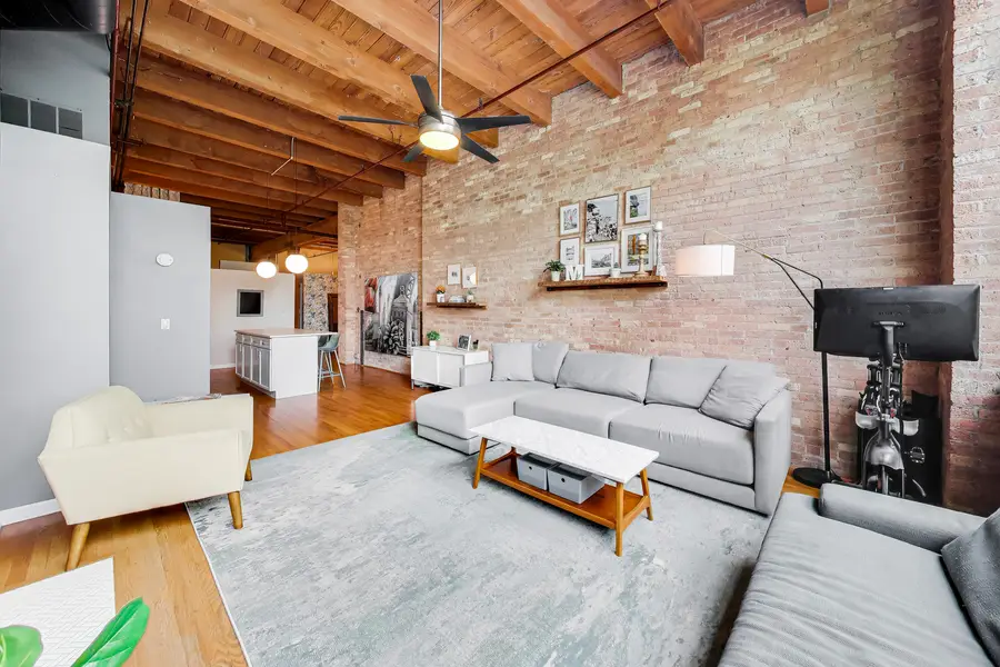 1733 W Irving Park Road #409, Chicago, IL 60613 - #2