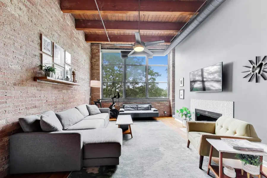 1733 W Irving Park Road #409, Chicago, IL 60613 - #3