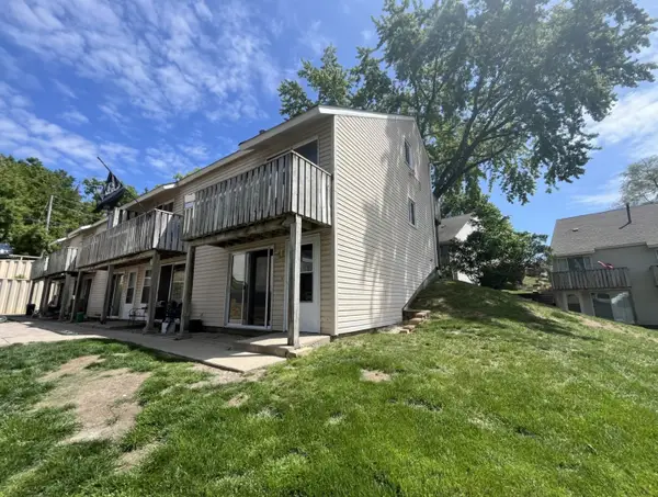 81 Maude Avenue, Fox Lake, IL 60020