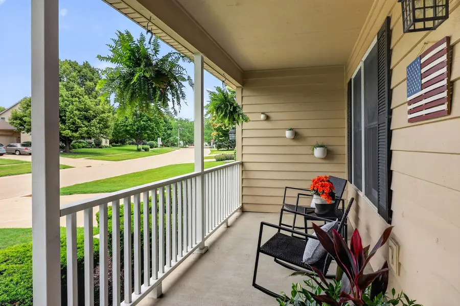 154 N Buckingham Drive, Sugar Grove, IL 60554 - #2