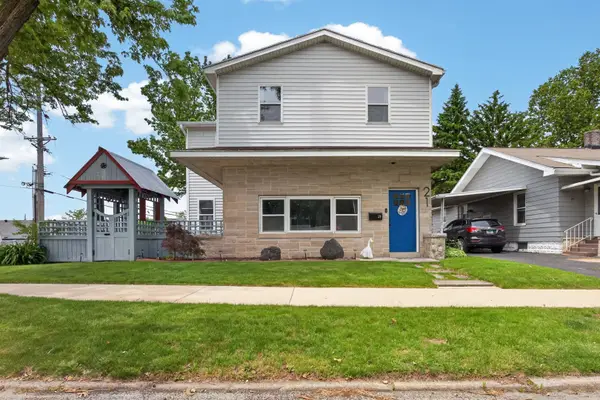21 Berenz Place, Bloomington, IL 61701
