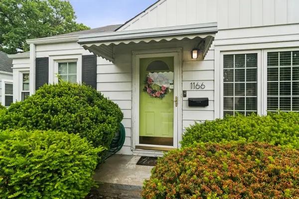 1166 Webster Lane, Des Plaines, IL 60016