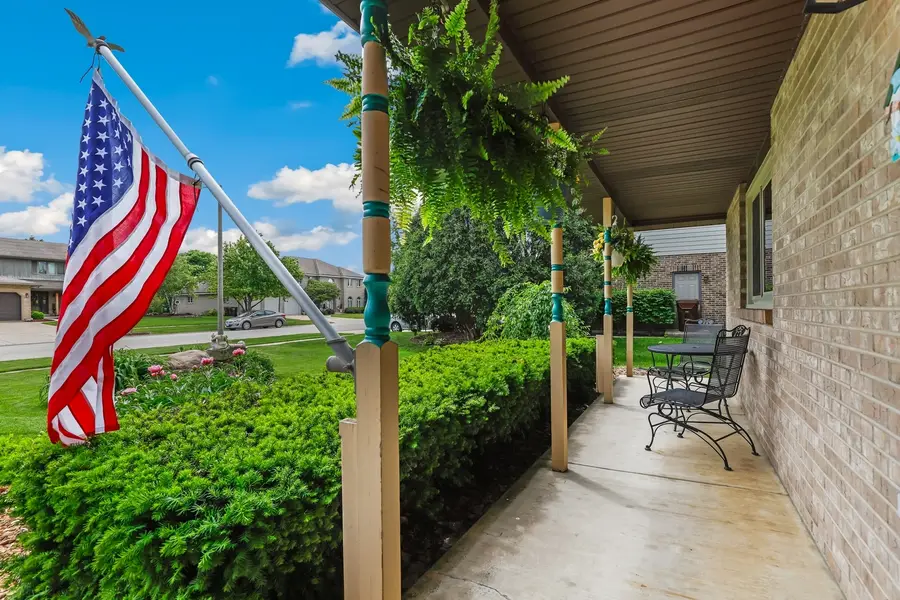 220 Grant Avenue, Frankfort, IL 60423 - #2