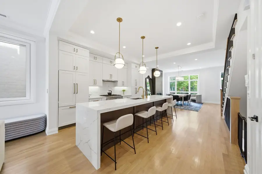 3250 N Racine Avenue #2, Chicago, IL 60657 - #2