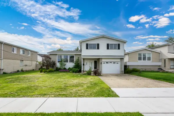 9804 N Lauren Lane, Niles, IL 60714