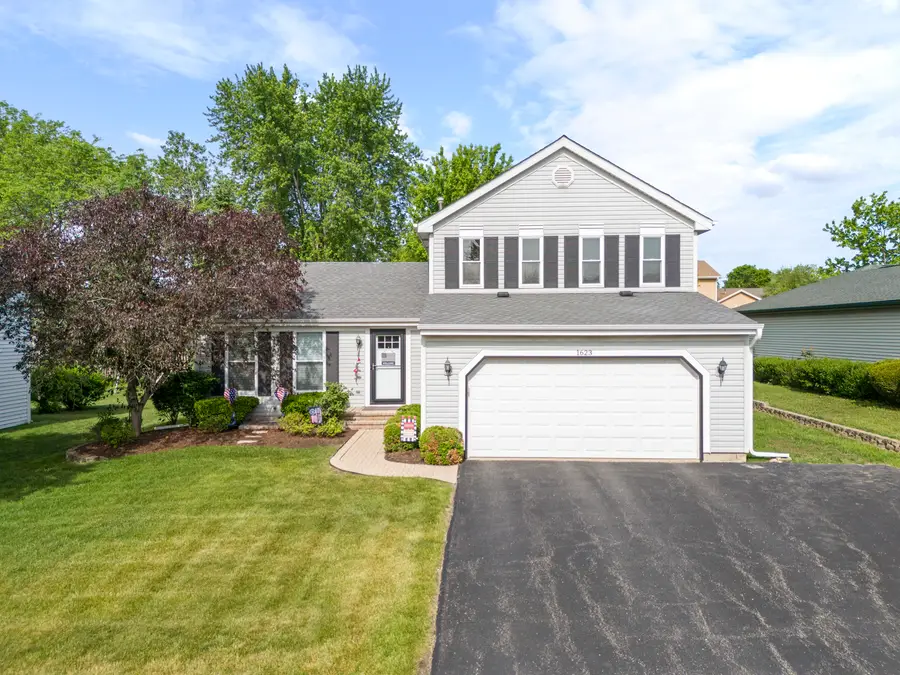1623 Bayview Drive, Lake Zurich, IL 60047 - #2