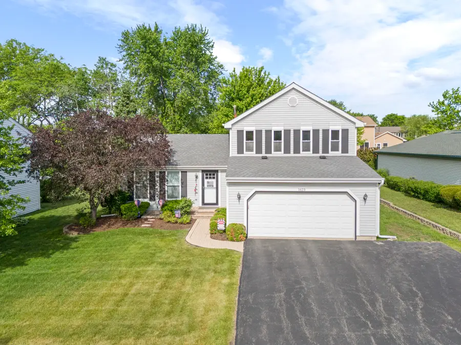 1623 Bayview Drive, Lake Zurich, IL 60047 - #3