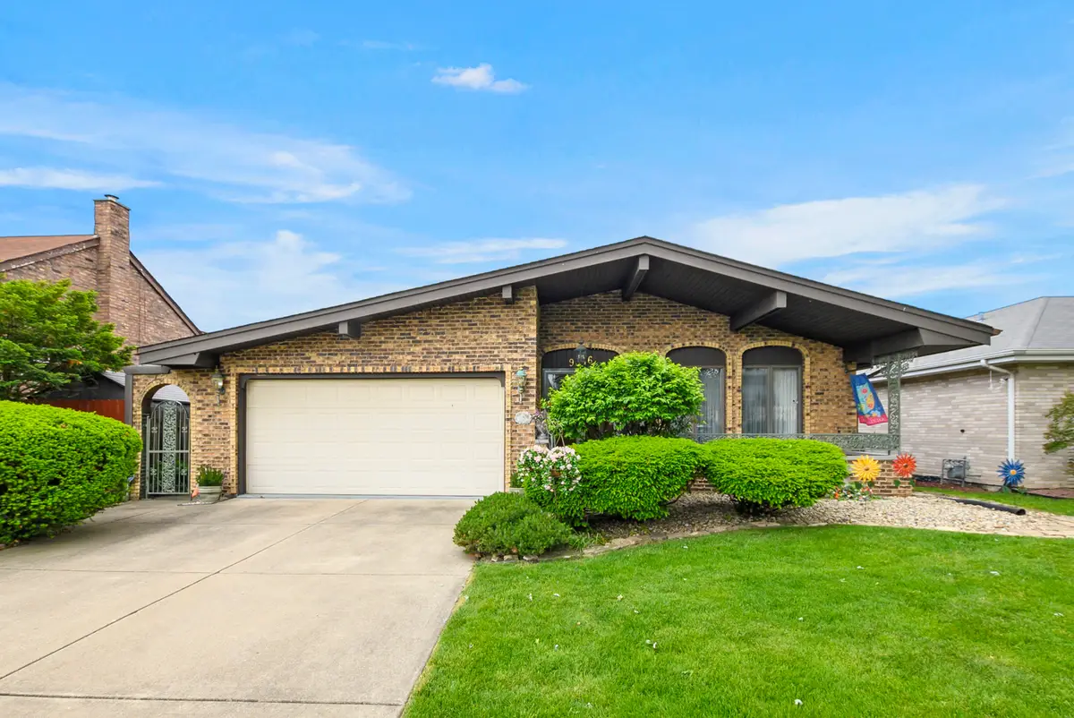 9346 S 55th Avenue, Oak Lawn, IL 60453 - #1