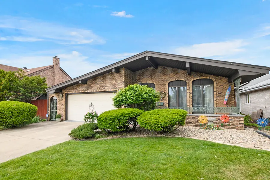 9346 S 55th Avenue, Oak Lawn, IL 60453 - #2