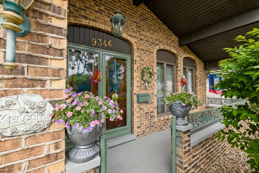 9346 S 55th Avenue, Oak Lawn, IL 60453 - #3