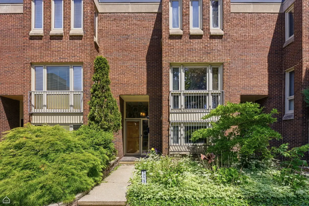 2733 S Michigan Avenue #A, Chicago, IL 60616 - #1