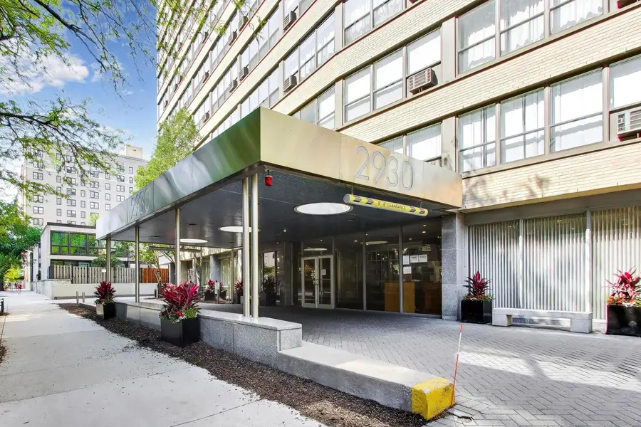 2930 N Sheridan Road #702, Chicago, IL 60657 - #2