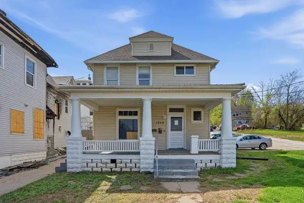 1324 7th Avenue, Moline, IL 61265