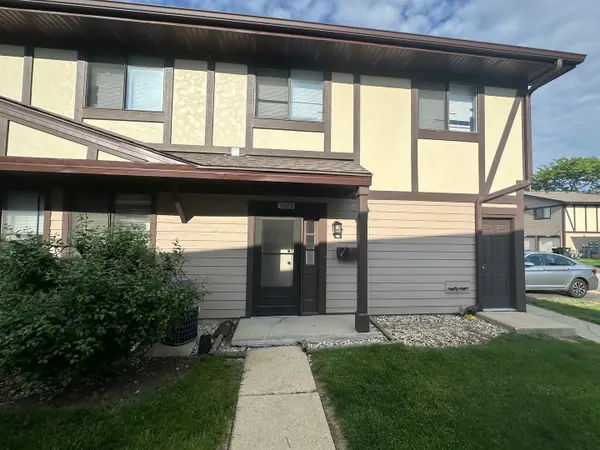 1475 Sacramento Drive #1475, Hanover Park, IL 60133