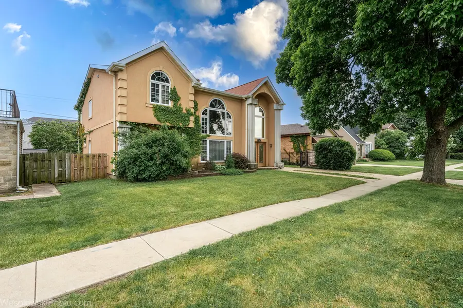 7305 W Foster Avenue, Harwood Heights, IL 60706 - #2