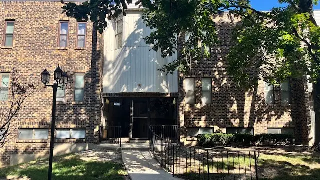 2275 Country Club Drive #11, Woodridge, IL 60517 - #1