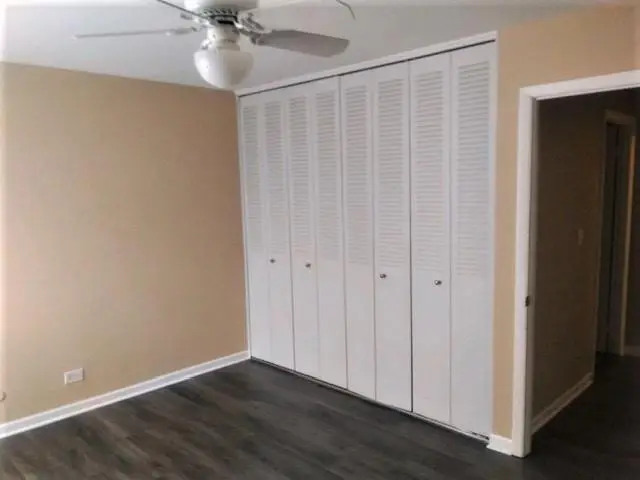 2275 Country Club Drive #11, Woodridge, IL 60517 - #3