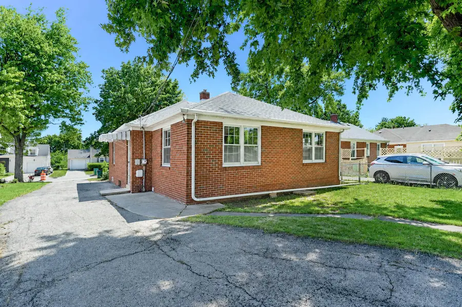 1607 Glenwood Avenue, Joliet, IL 60435 - #3