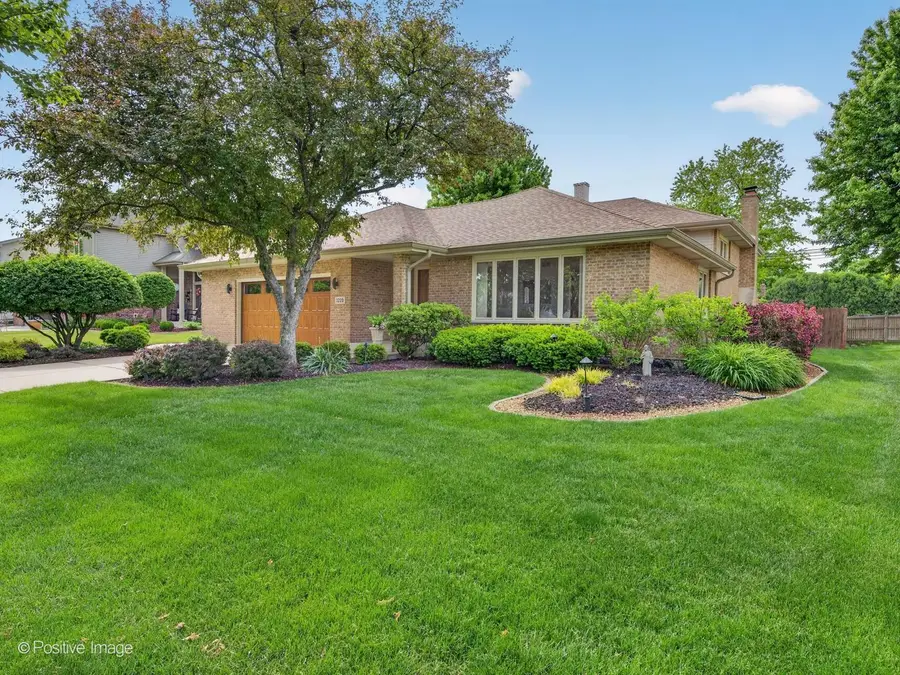 1229 Hanover Street, Woodridge, IL 60517 - #2