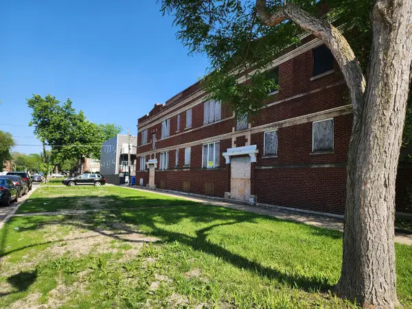 4921 W Maypole Avenue, Chicago, IL 60644