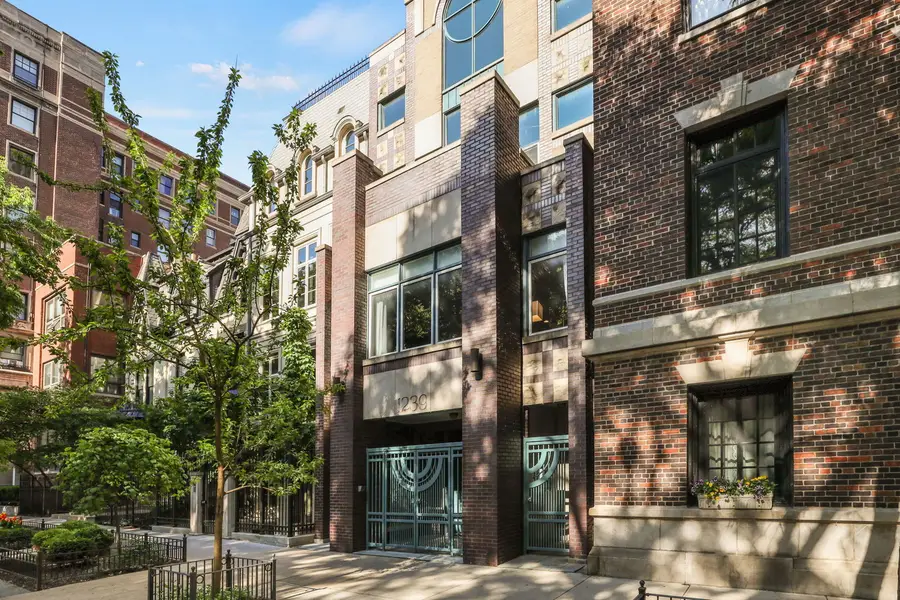 1239 N State Parkway #2, Chicago, IL 60610 - #3