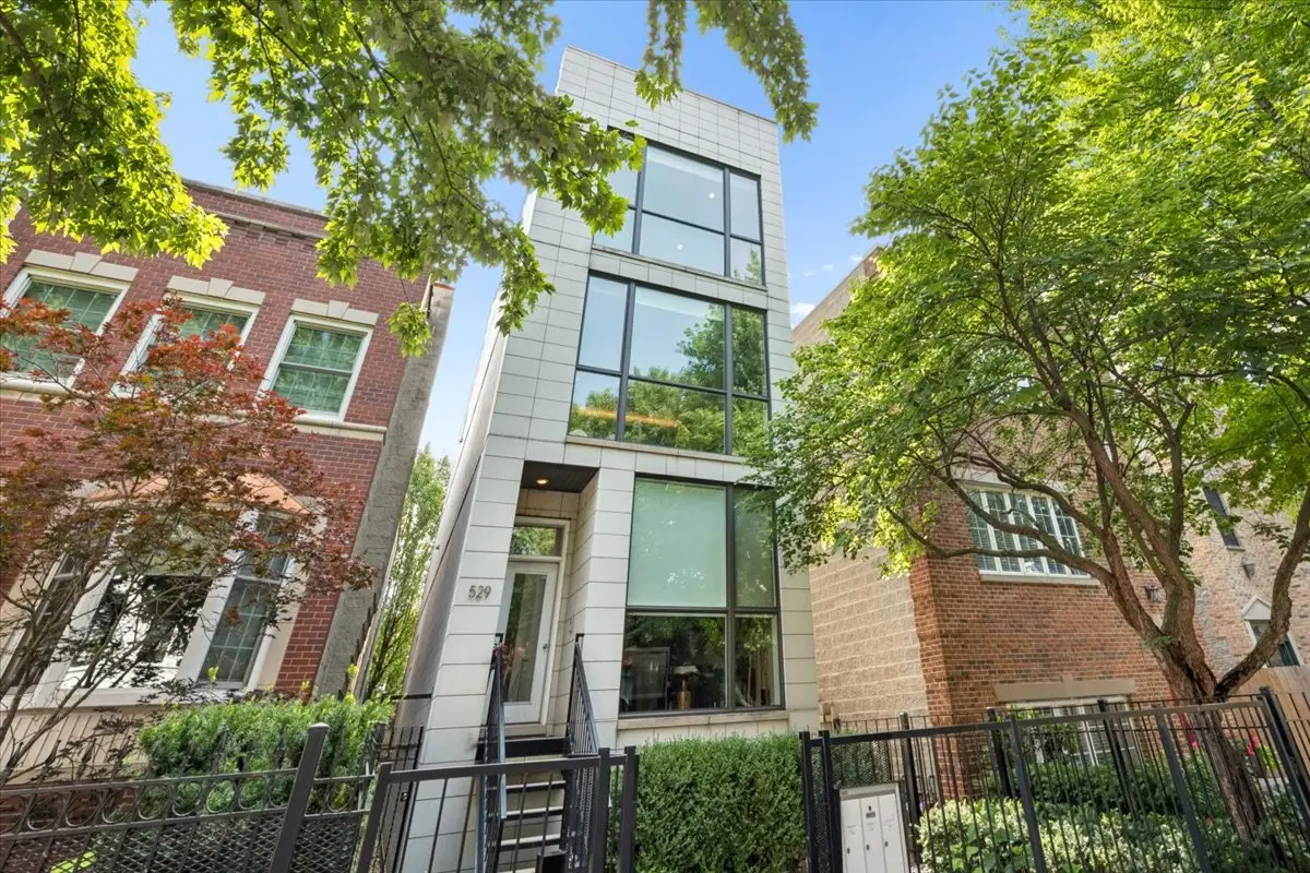 529 N Claremont Avenue #3, Chicago, IL 60612 - #1