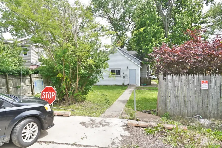 1412 Edgar Avenue, Mattoon, IL 61938 - #3