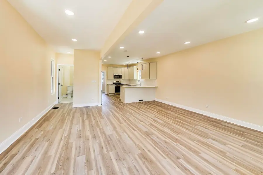 3723 S Winchester Avenue, Chicago, IL 60609 - #3