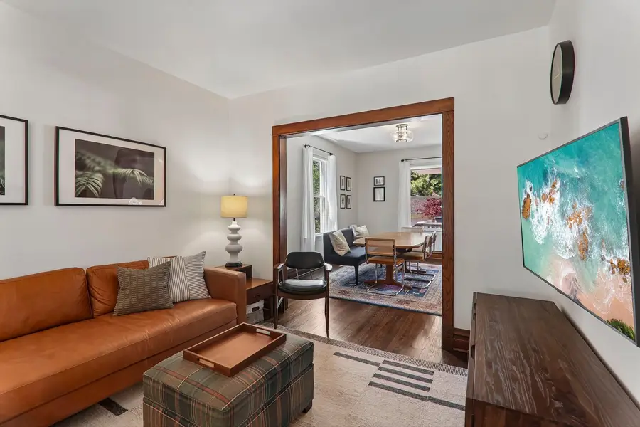 4630 N Kilbourn Avenue, Chicago, IL 60630 - #3