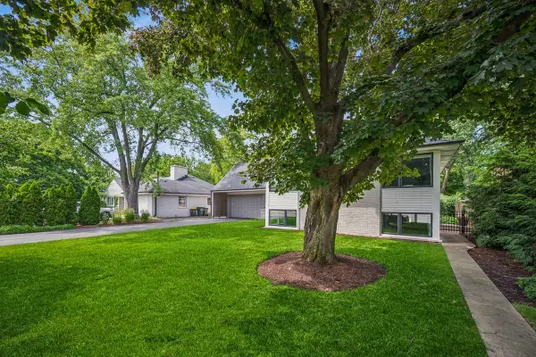 1225 Elm Street, Winnetka, IL 60093