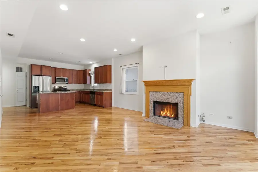 7018 N Ashland Boulevard #1N, Chicago, IL 60626 - #2