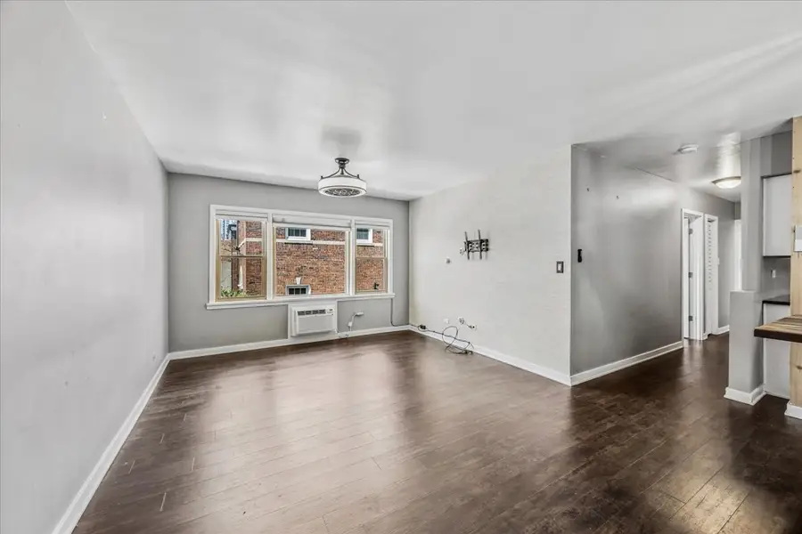 938 North Boulevard #201, Oak Park, IL 60301 - #2