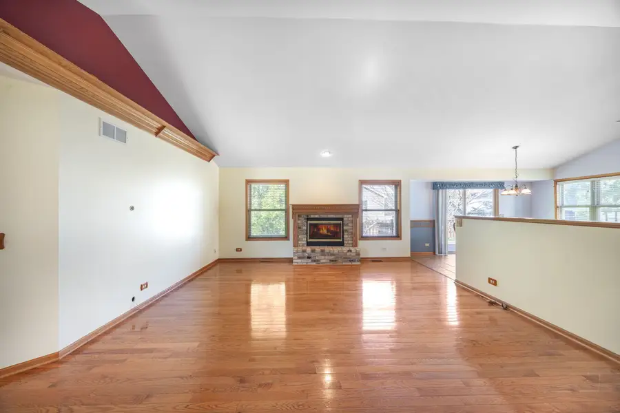1621 Ash Avenue, Woodstock, IL 60098 - #3