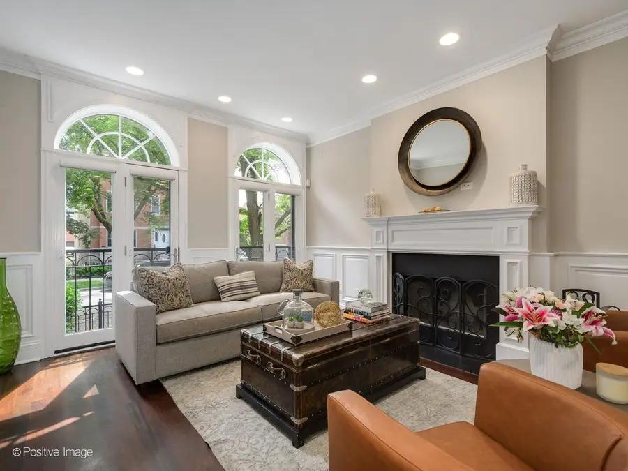 2718 N Wayne Avenue #1, Chicago, IL 60614 - #2