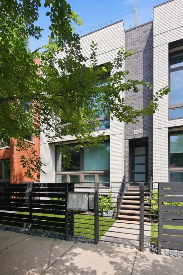 1639 N Artesian Avenue #2N, Chicago, IL 60647