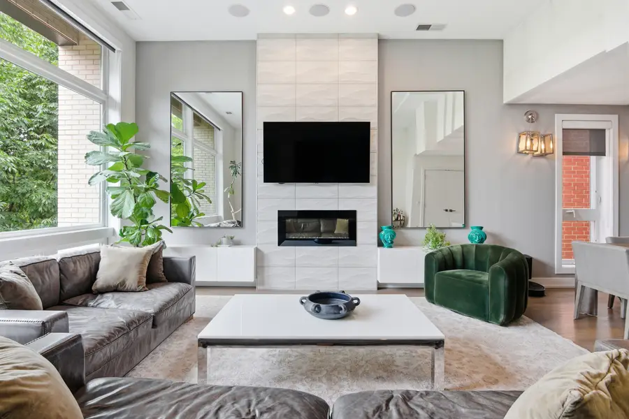 1639 N Artesian Avenue #2N, Chicago, IL 60647 - #3