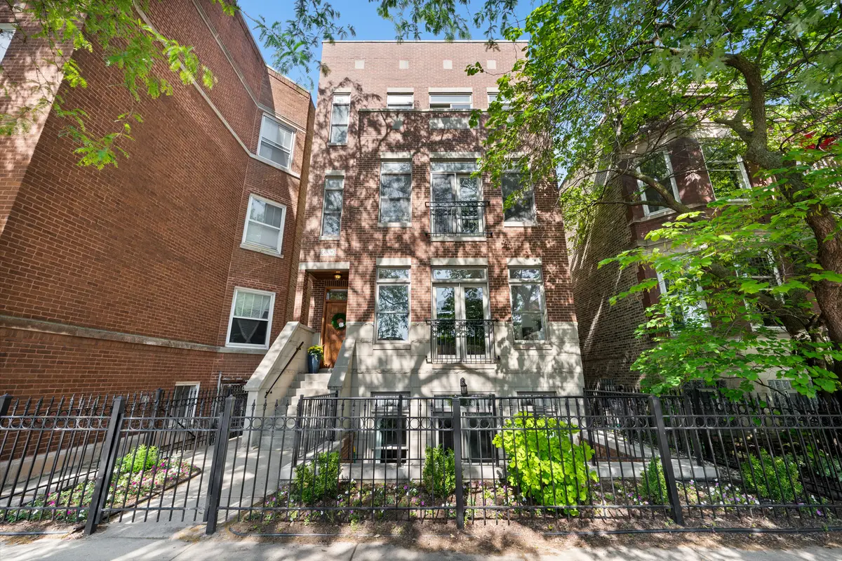 3806 N Damen Avenue #1, Chicago, IL 60618 - #1