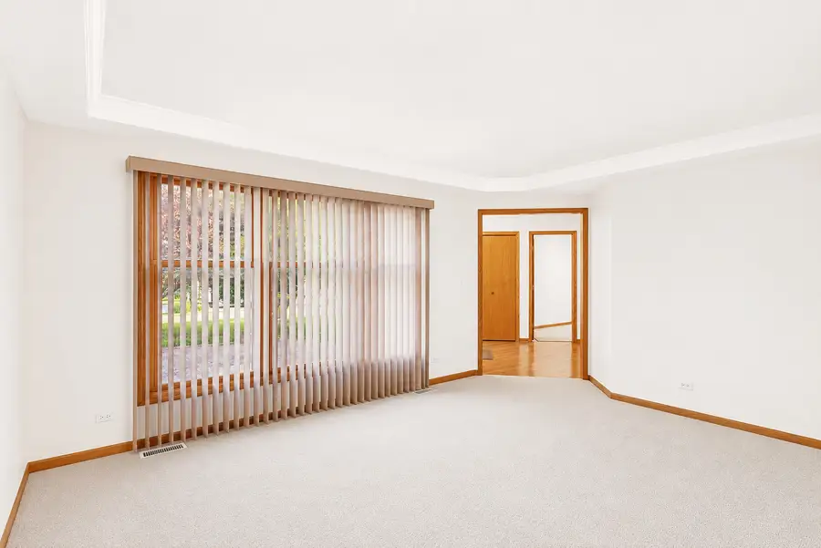 537 W Comstock Avenue, Elmhurst, IL 60126 - #3