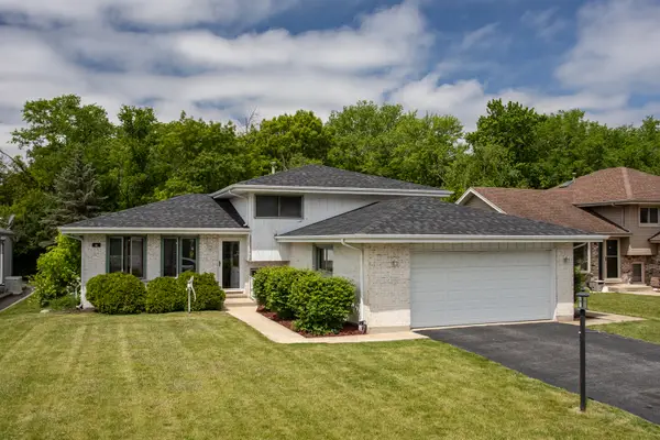3136 Rosiclaire Court, South Chicago Heights, IL 60411