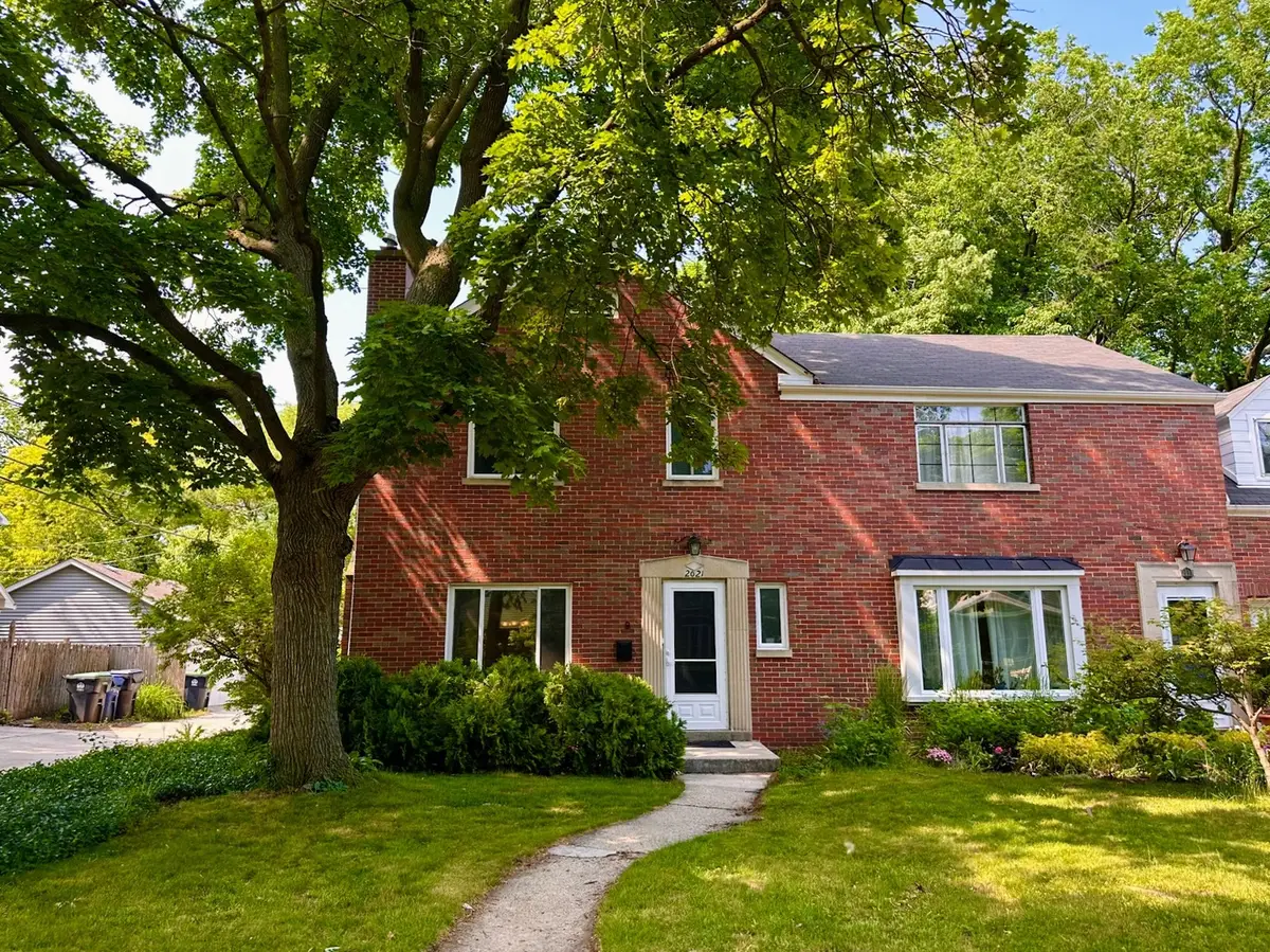 2021 Grant Street, Evanston, IL 60201 - #1