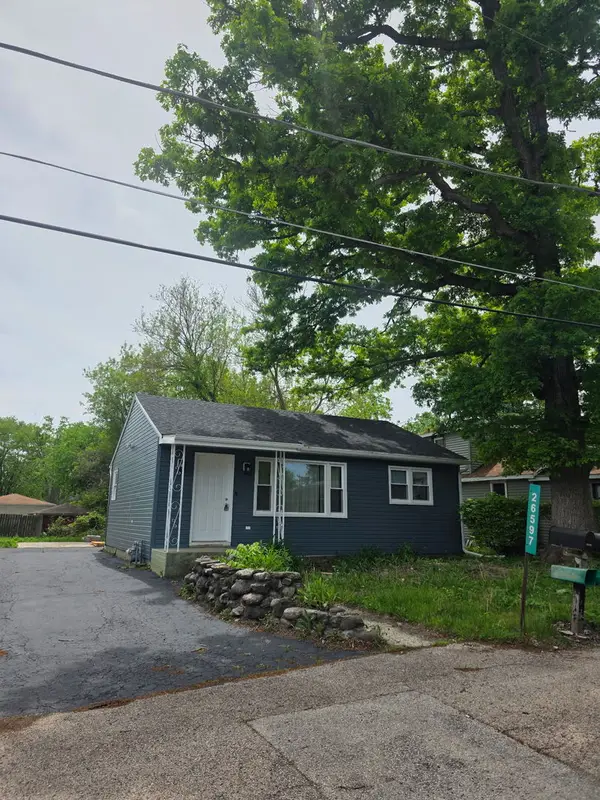 26597 W Maple Street, Antioch, IL 60002
